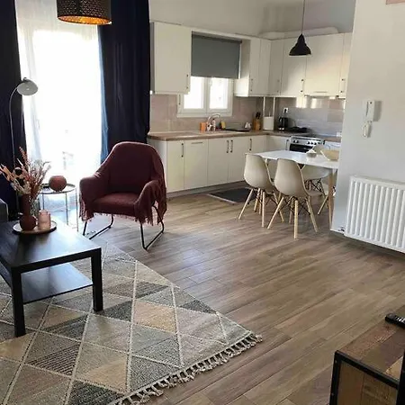 Luxury 1 Apartamento *